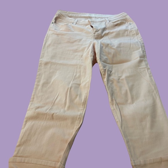 Pink style and company capris size 14 - Picture 2 of 2